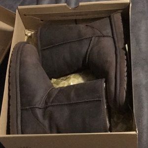 Leather ugg boots